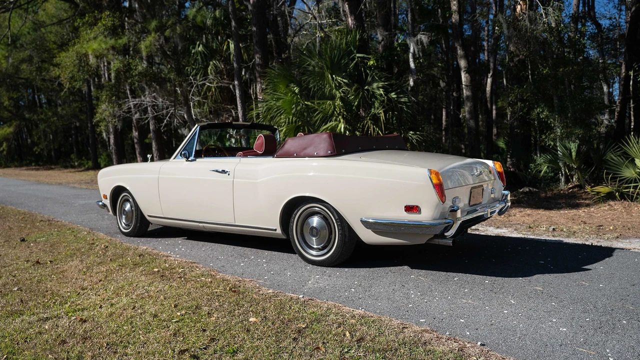 1971 Rolls-Royce Corniche Series I - Image 14 of 31