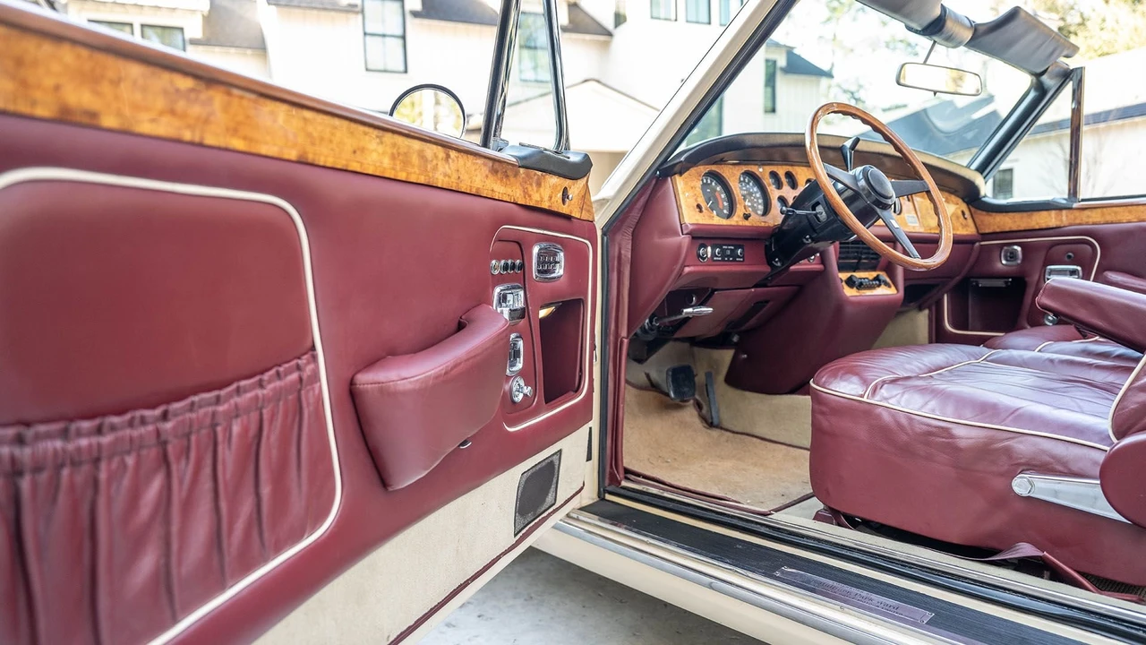 1971 Rolls-Royce Corniche Series I - Image 2 of 31