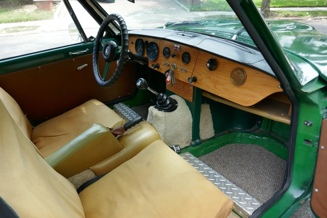 1971 Triumph - Image 18 of 31