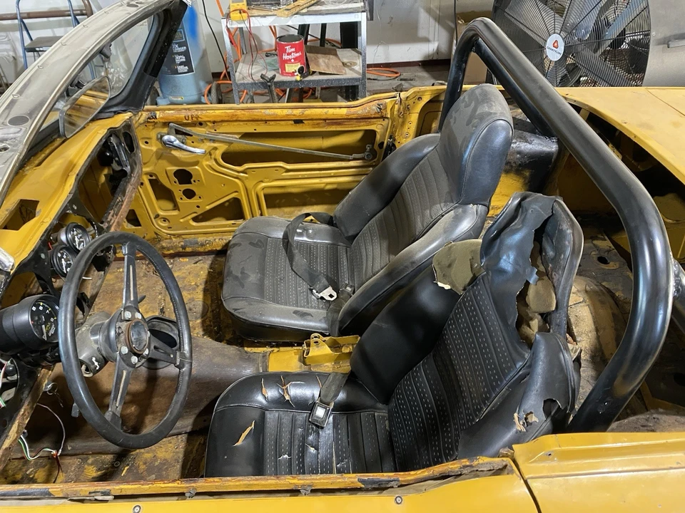 1971 Triumph TR6 (US-spec) - Image 15 of 15