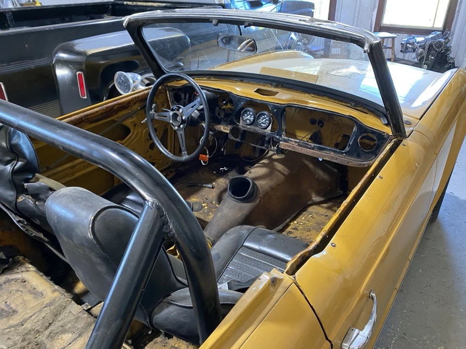 1971 Triumph TR6 (US-spec) - Image 14 of 15