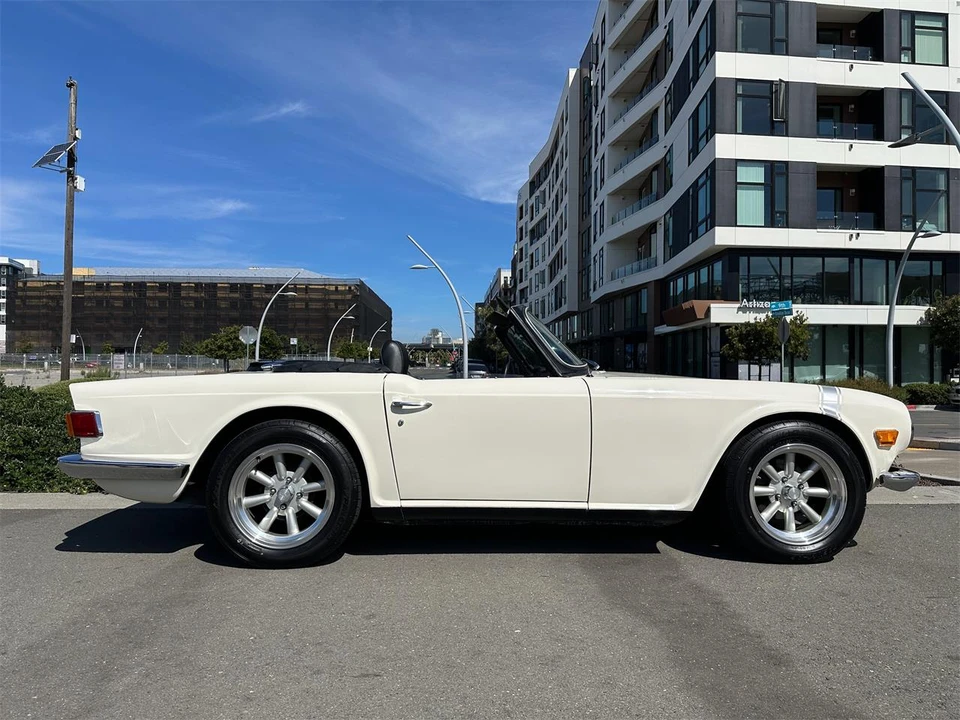 1971 Triumph TR6 - Image 6 of 26