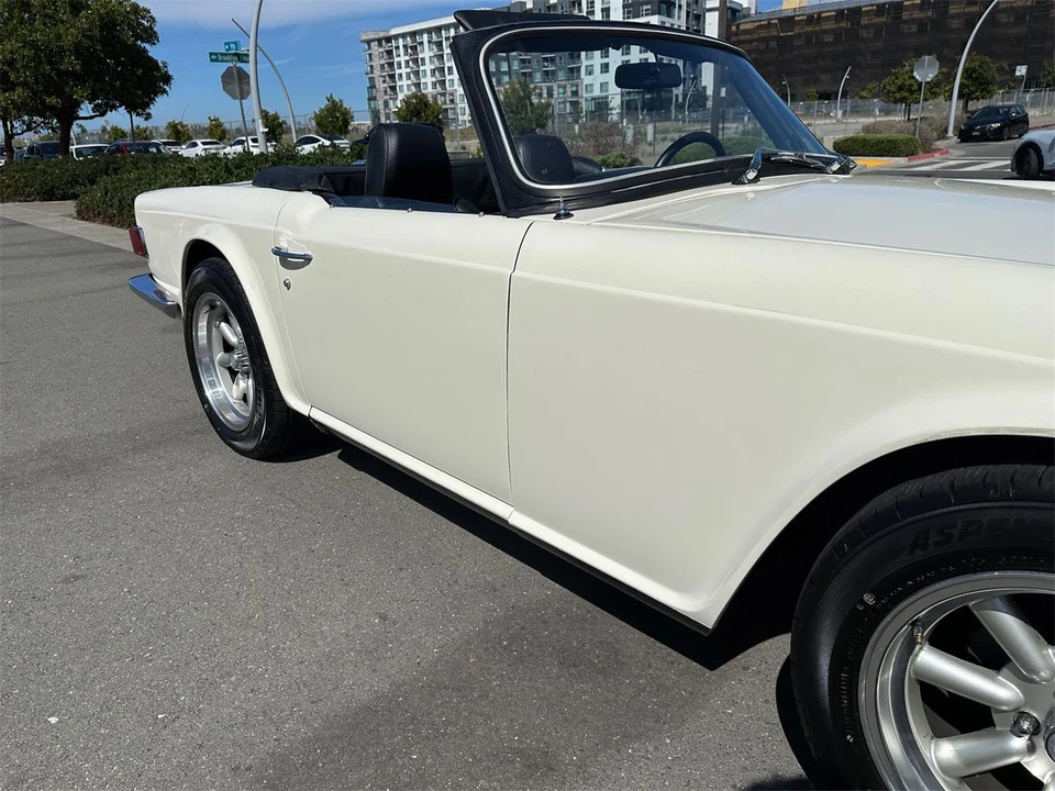 1971 Triumph TR6 - Image 14 of 26