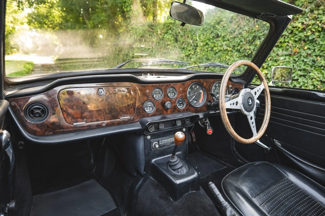 1971 Triumph TR6 CF Injected - Image 25 of 30