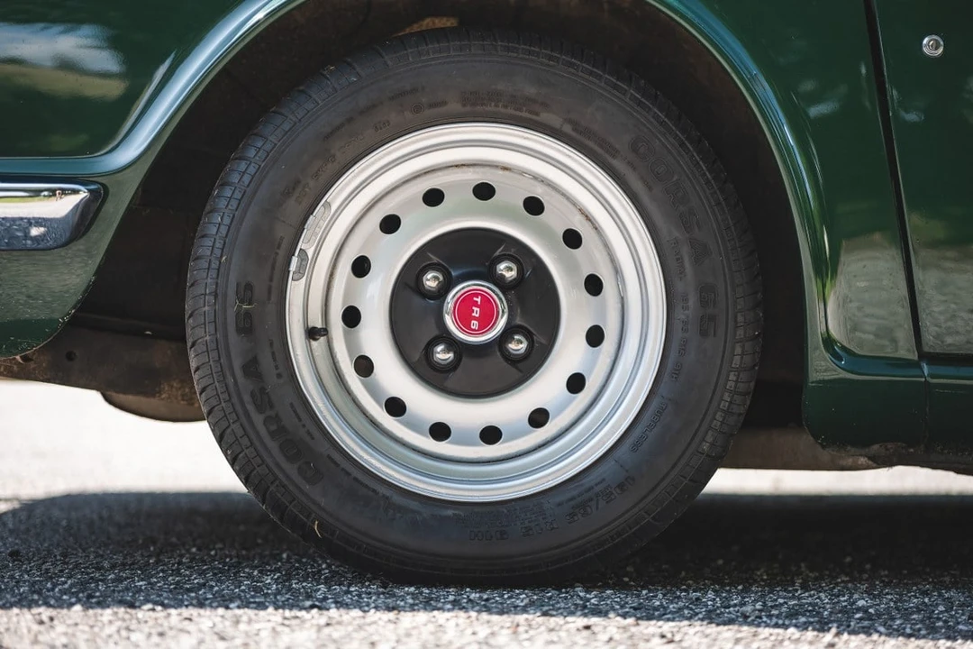 1971 Triumph TR6 CF Injected - Image 15 of 30