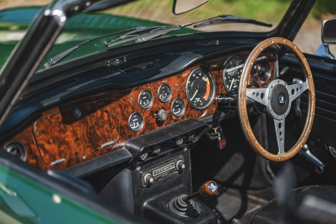 1971 Triumph TR6 CF Injected - Image 29 of 30