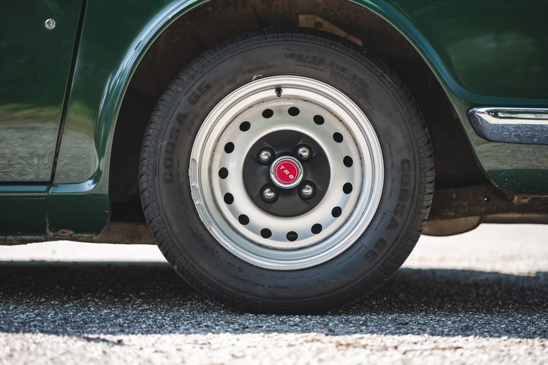 1971 Triumph TR6 CF Injected - Image 14 of 30