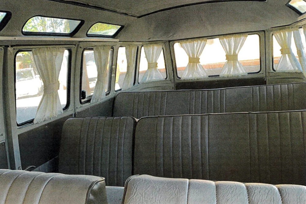 1971 Volkswagen Split-Window Bus - Image 7 of 8