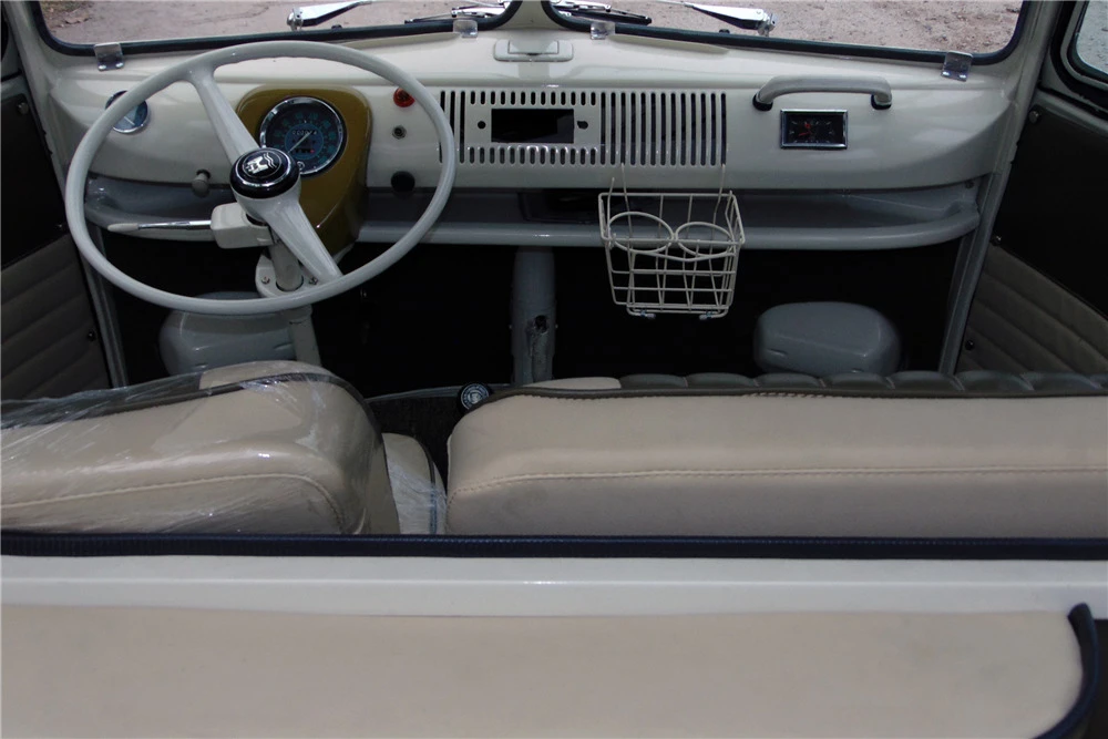 1971 Volkswagen Split-Window Bus - Image 4 of 5