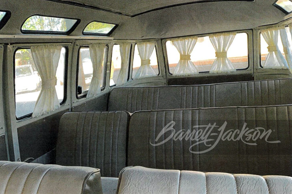 1971 Volkswagen Split-Window Bus - Image 7 of 8