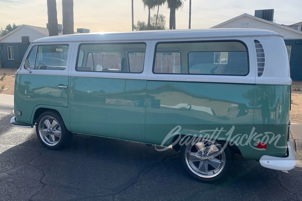 1971 Volkswagen Bay-Window Bus - Image 7 of 10