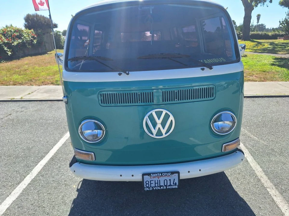 1971 Volkswagen Bay-Window Bus - Image 2 of 20