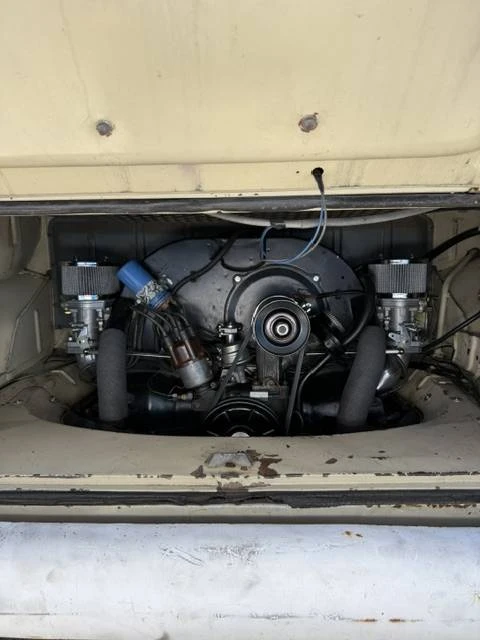 1971 Volkswagen Bay-Window Bus - Image 8 of 10