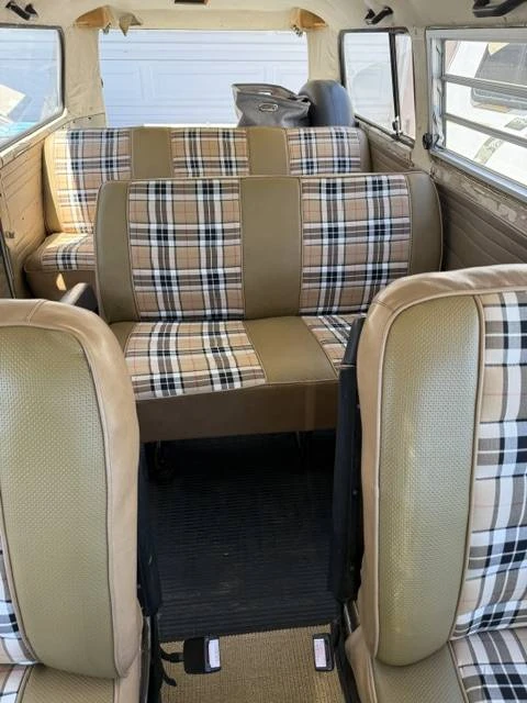 1971 Volkswagen Bay-Window Bus - Image 10 of 10