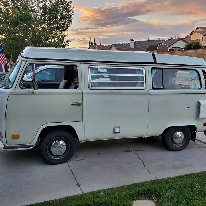 1971 Volkswagen Bay-Window Camper - Image 2 of 10