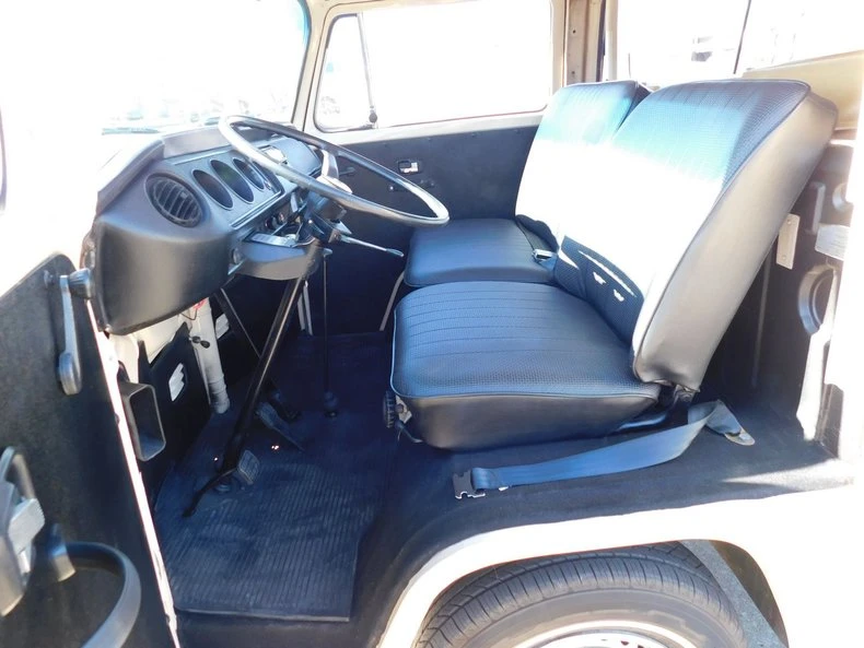 1971 Volkswagen Bay-Window Camper - Image 29 of 31