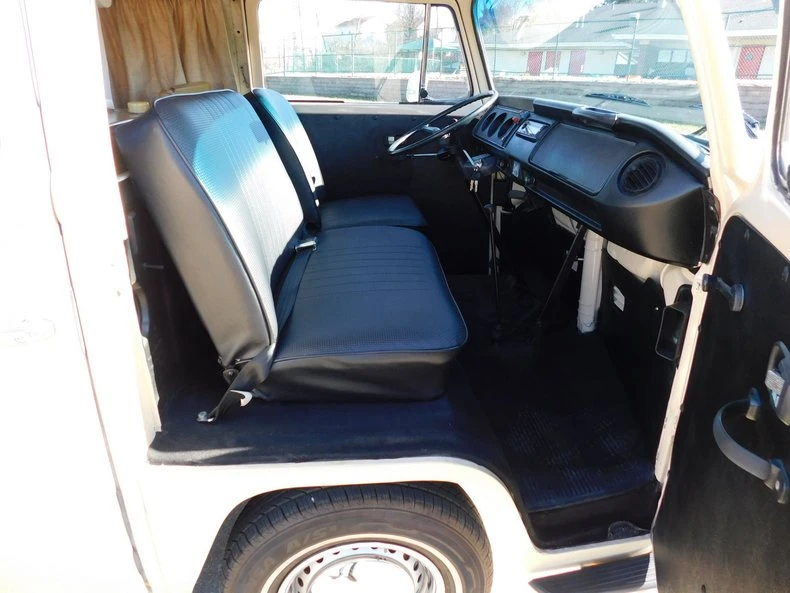1971 Volkswagen Bay-Window Camper - Image 11 of 31