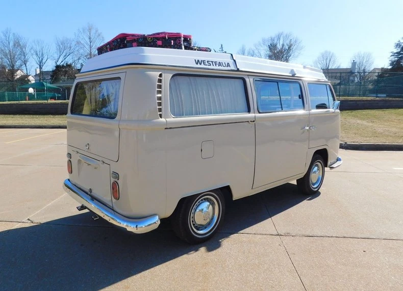 1971 Volkswagen Bay-Window Camper - Image 20 of 31