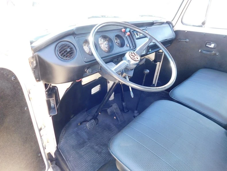 1971 Volkswagen Bay-Window Camper - Image 30 of 31