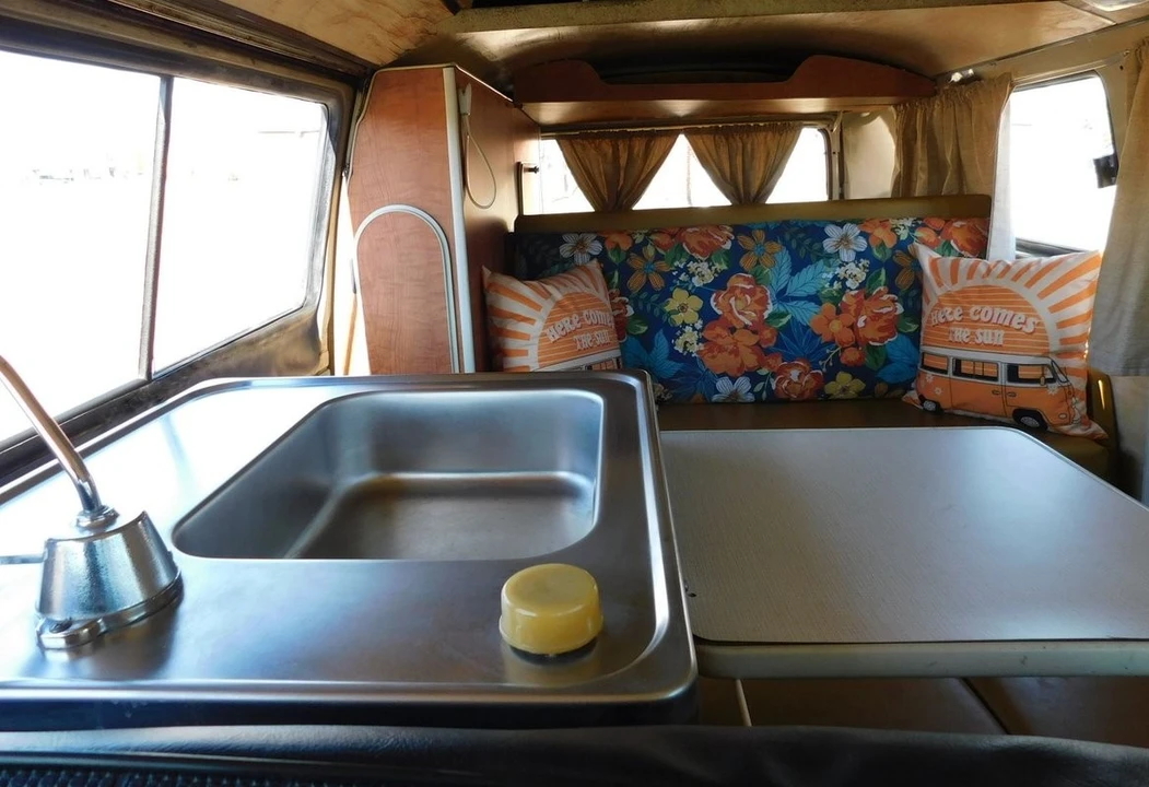 1971 Volkswagen Bay-Window Camper - Image 13 of 21