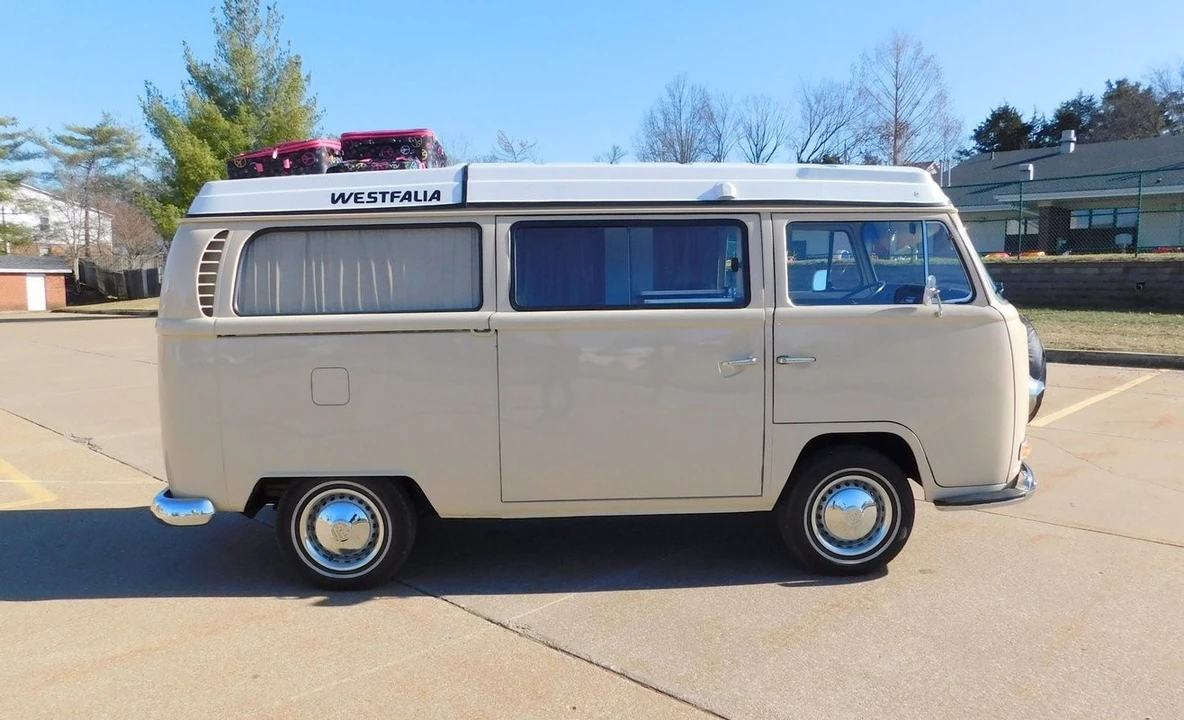 1971 Volkswagen Bay-Window Camper - Image 15 of 21