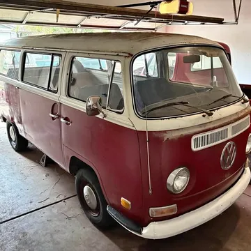 1971 Volkswagen Bay Window Bus