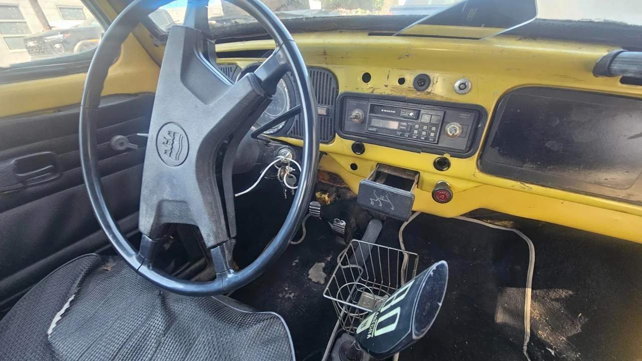 1971 Volkswagen Super Beetle - Image 9 of 15
