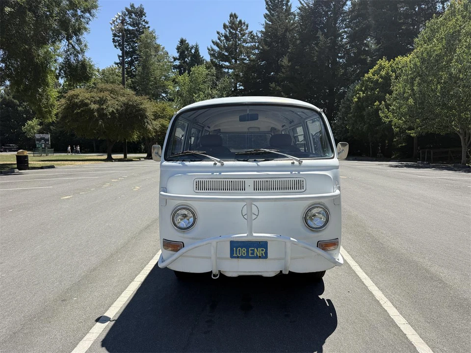1971 Volkswagen Bay-Window Bus - Image 7 of 31