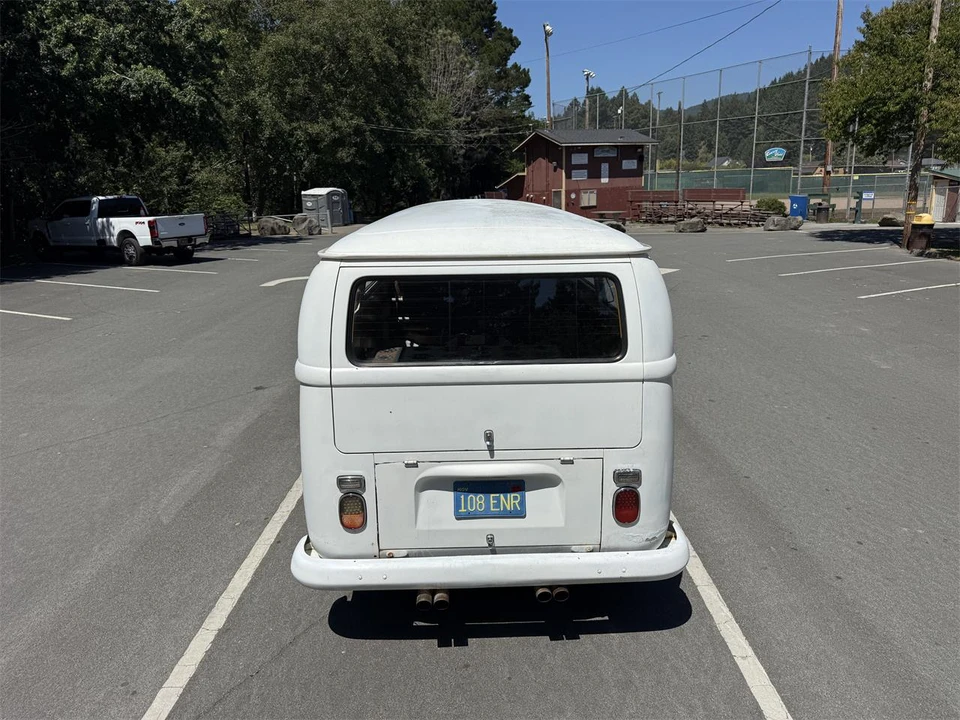 1971 Volkswagen Bay-Window Bus - Image 11 of 31