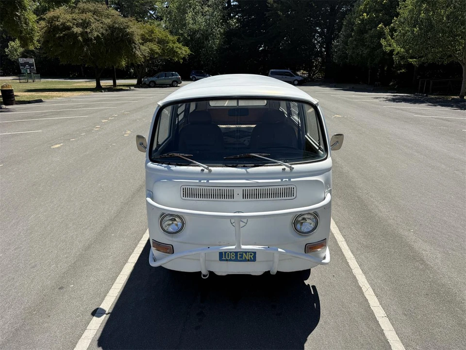 1971 Volkswagen Bay-Window Bus - Image 13 of 31