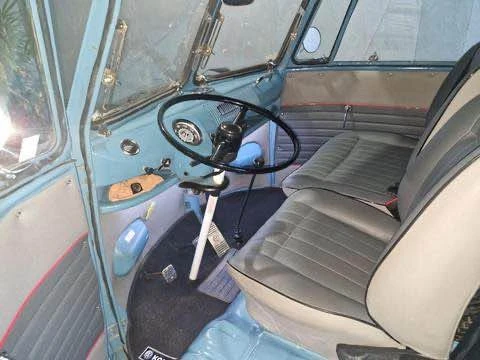 1971 Volkswagen Bay-Window Bus - Image 5 of 7