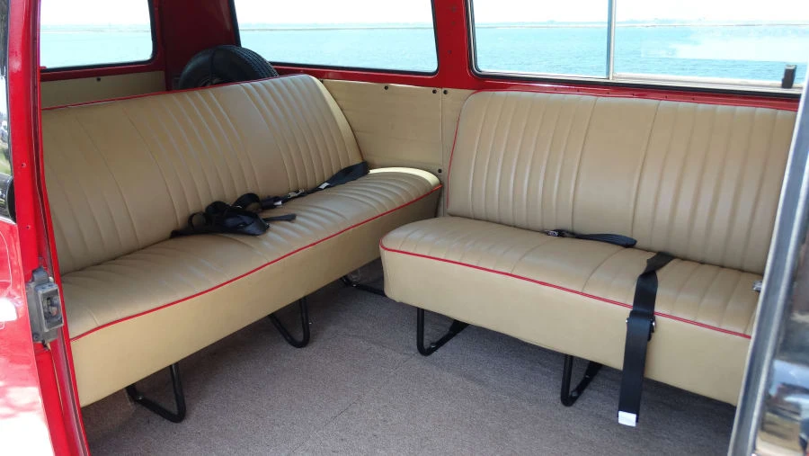 1971 Volkswagen Bay-Window Bus - Image 7 of 8