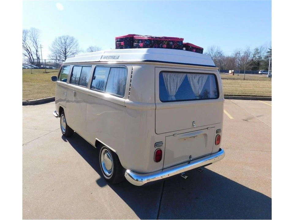 1971 Volkswagen Bay-Window Bus - Image 21 of 31