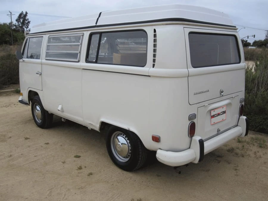 1971 Volkswagen Bay-Window Bus - Image 2 of 10