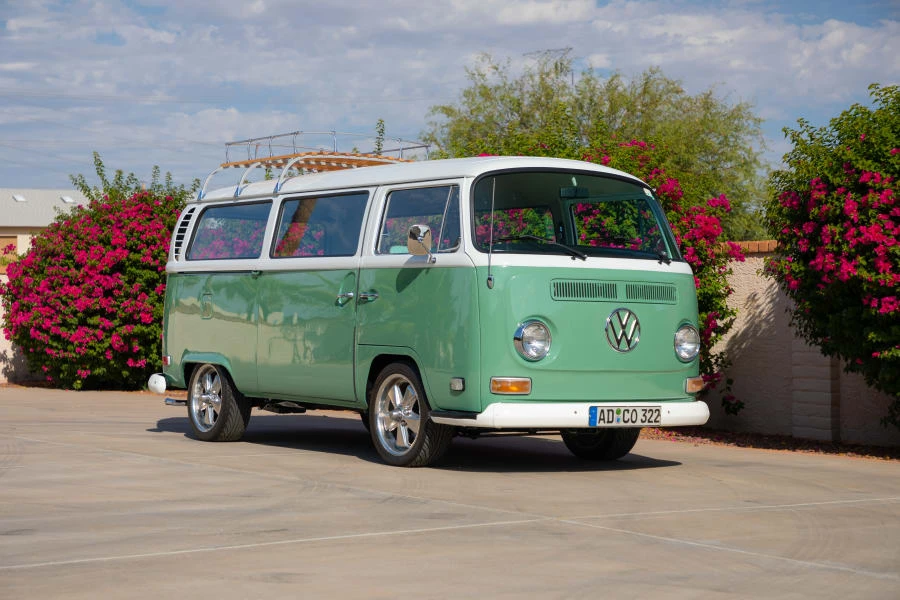 1971 Volkswagen Bay-Window Bus - Image 6 of 25