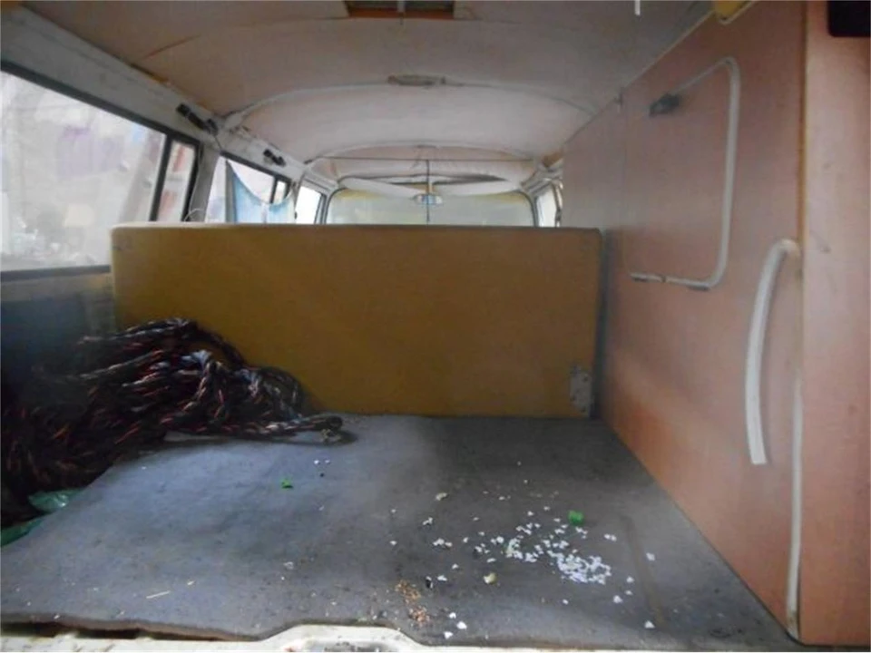 1971 Volkswagen Bay-Window Bus - Image 3 of 15