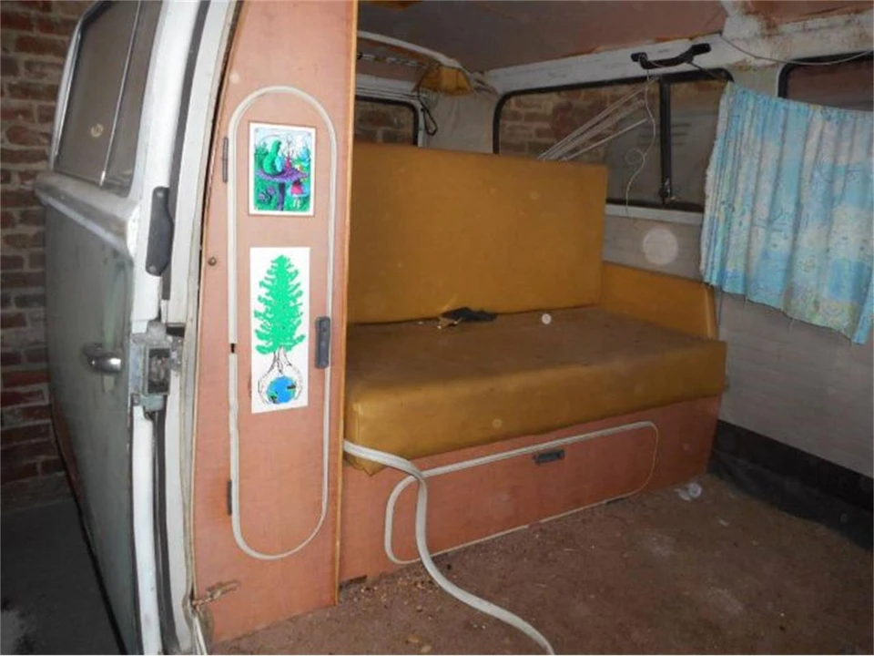 1971 Volkswagen Bay-Window Bus - Image 5 of 15