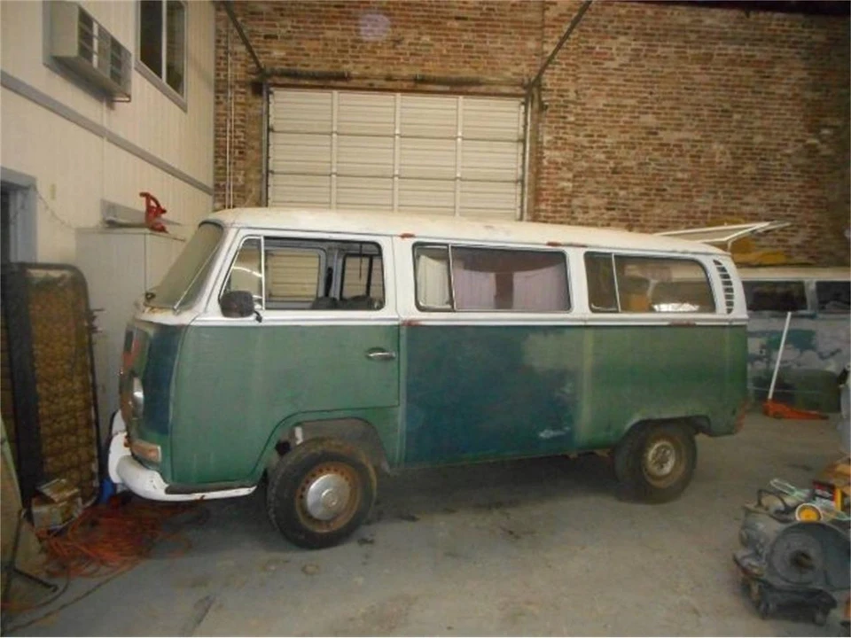 1971 Volkswagen Bay-Window Bus - Image 15 of 15