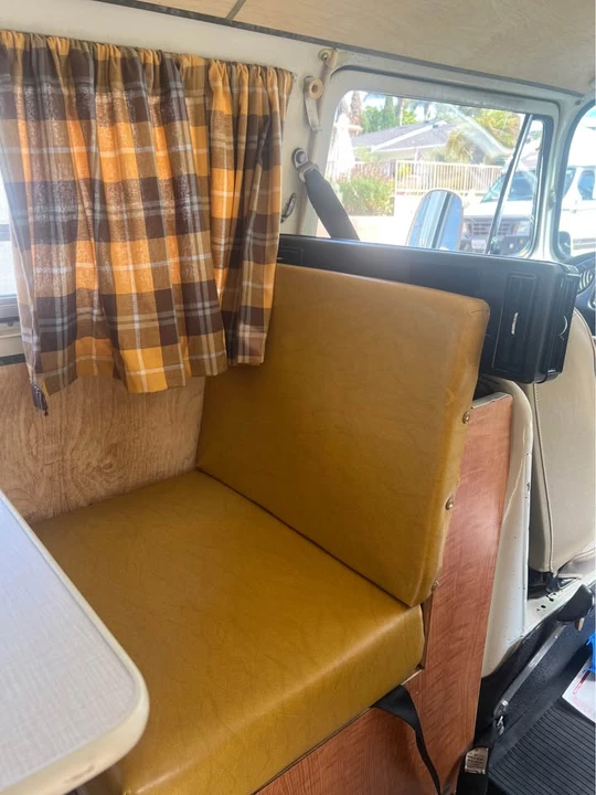 1971 Volkswagen Bay-Window Bus - Image 6 of 13