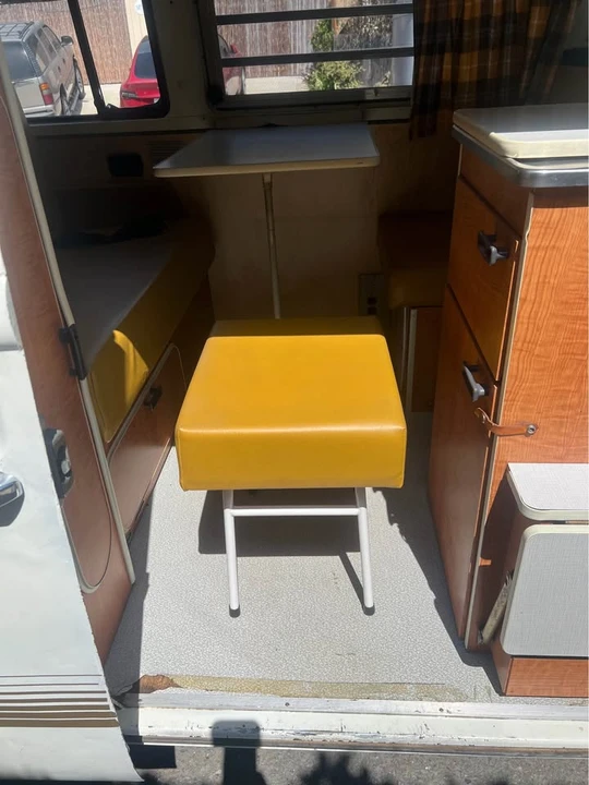 1971 Volkswagen Bay-Window Bus - Image 9 of 13