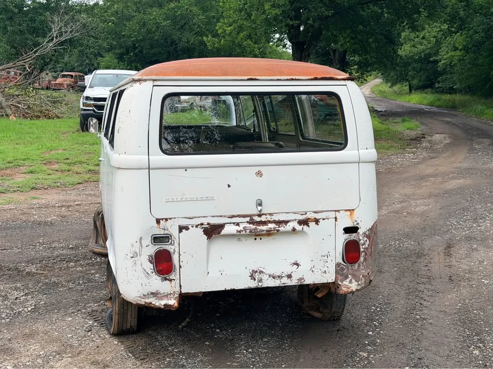 1971 Volkswagen Bay-Window Bus - Image 3 of 20