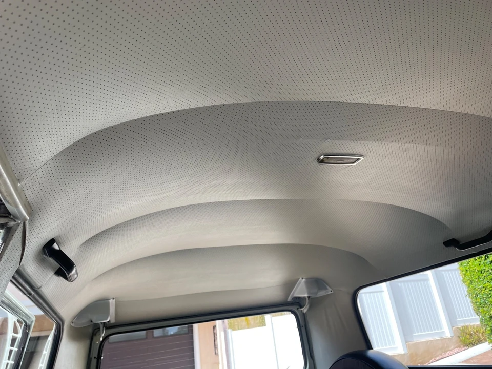 1971 Volkswagen Bay-Window Bus - Image 12 of 24