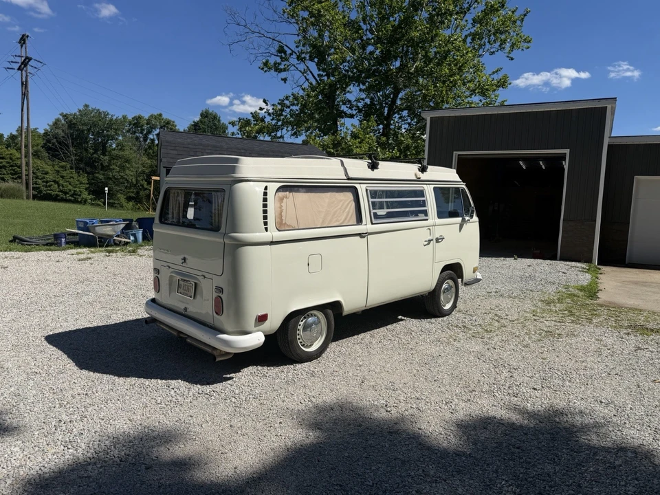 1971 Volkswagen Bay-Window Bus - Image 3 of 31