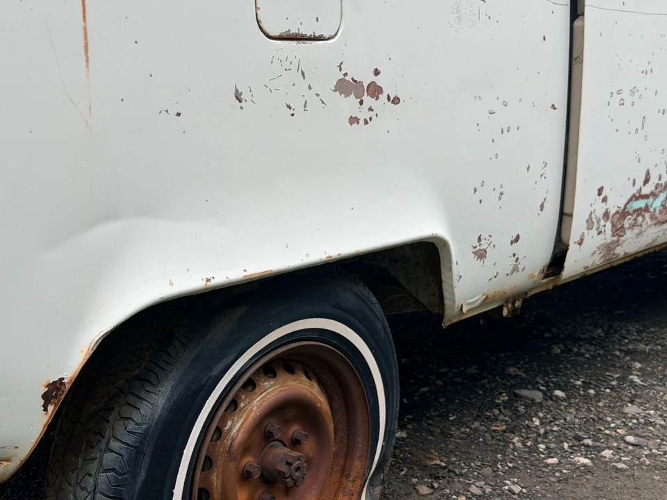 1971 Volkswagen Bay-Window Bus - Image 16 of 24