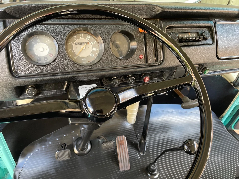1971 Volkswagen Bay-Window Bus - Image 13 of 24