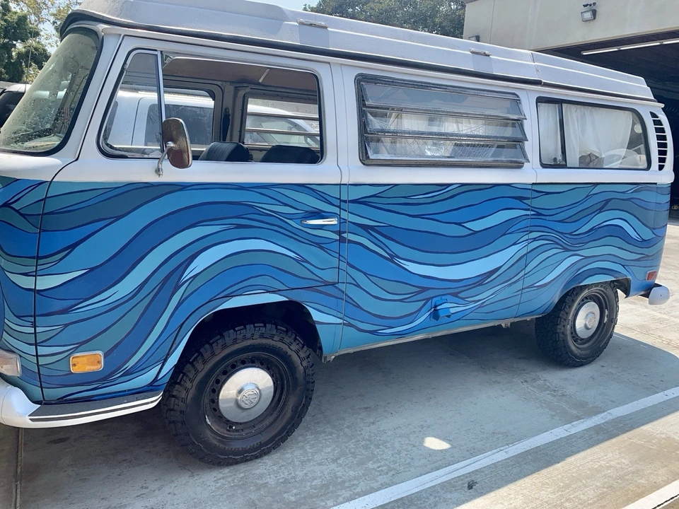 1971 Volkswagen Bay-Window Bus - Image 7 of 26