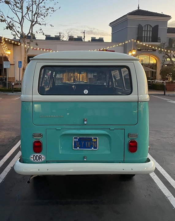 1971 Volkswagen Bay-Window Bus - Image 5 of 24