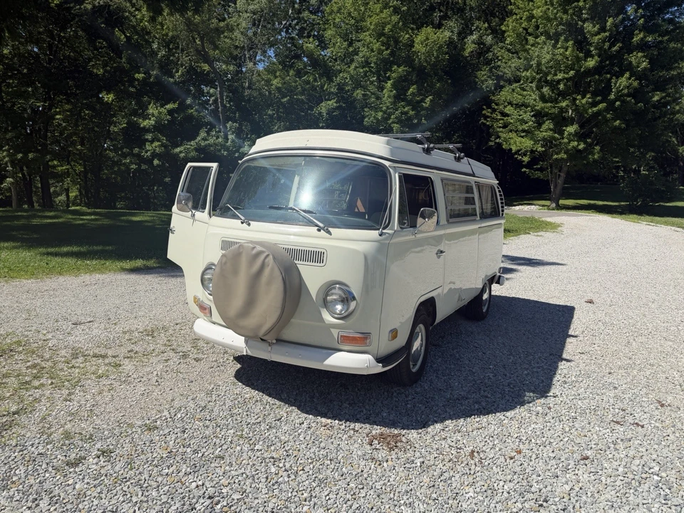 1971 Volkswagen Bay-Window Bus - Image 5 of 31