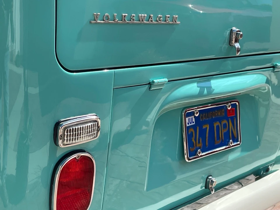 1971 Volkswagen Bay-Window Bus - Image 23 of 24