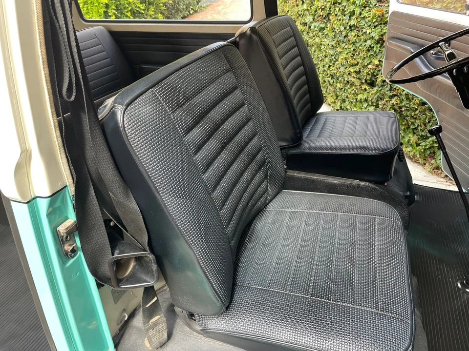 1971 Volkswagen Bay-Window Bus - Image 9 of 24
